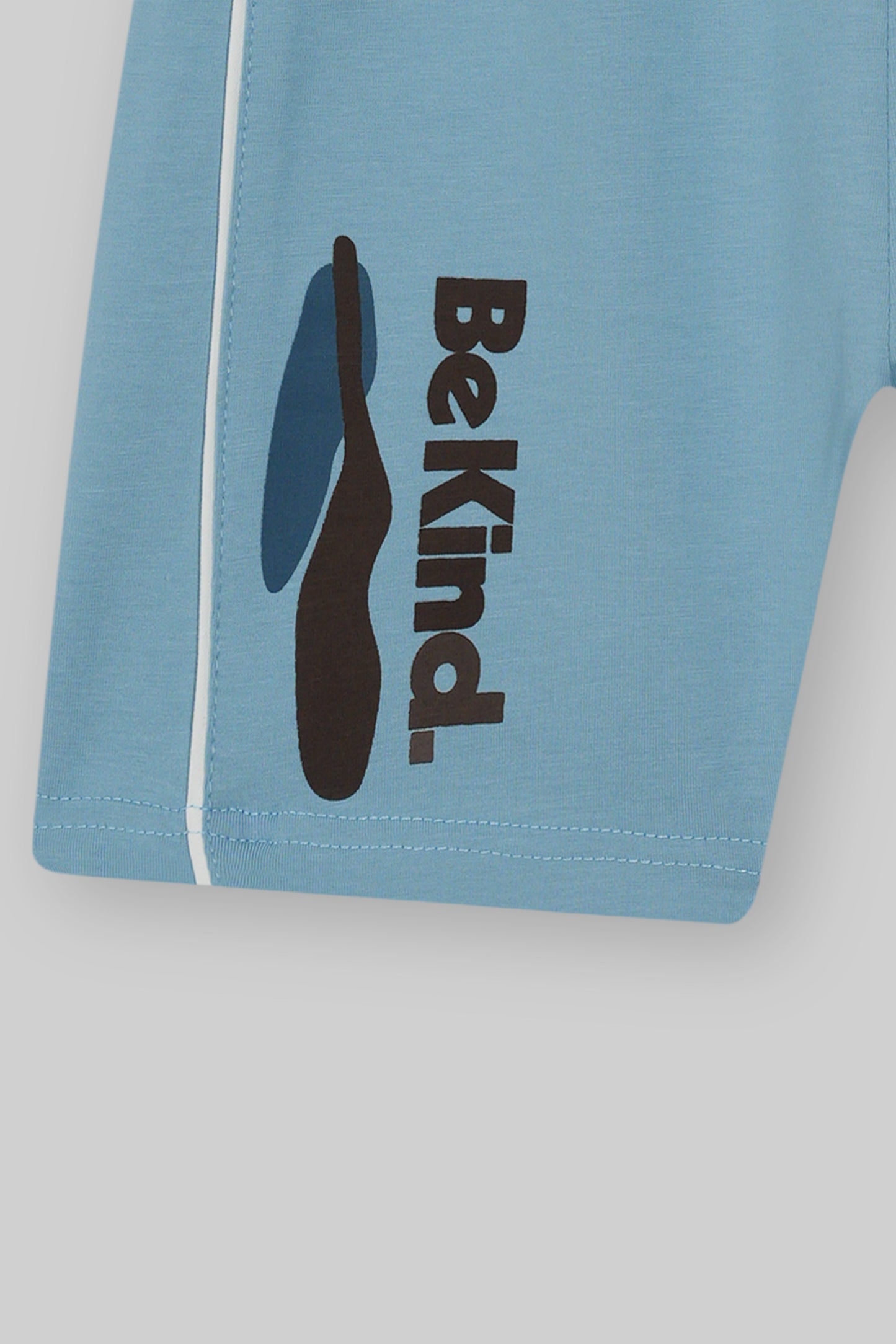 MAJESTIC GRAPHIC TEE WITH COTTON SHORTS