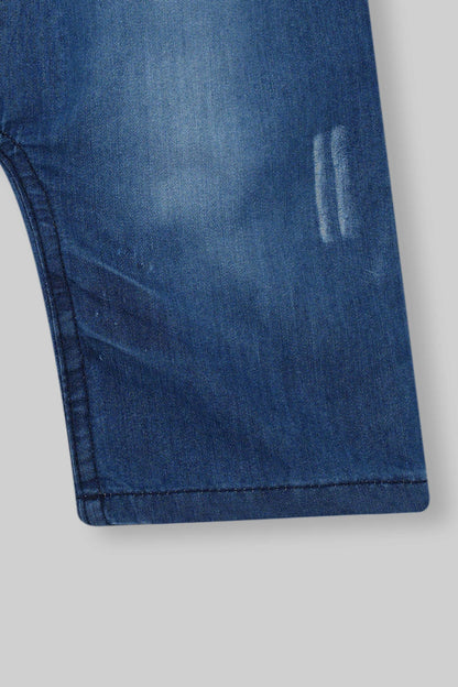 GREY TEE WITH JEANS SHORTS